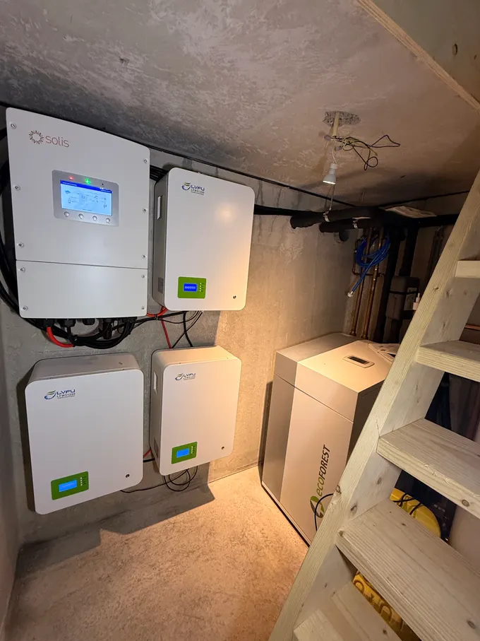 30 kWh batterijopslag in een kelder