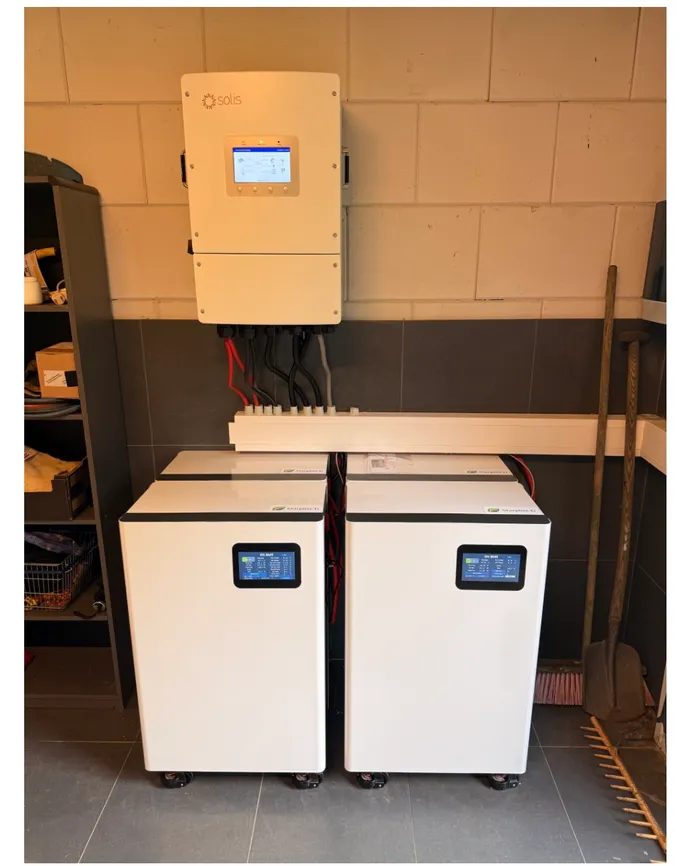 64 kWh opslag met 15 kW omvormer